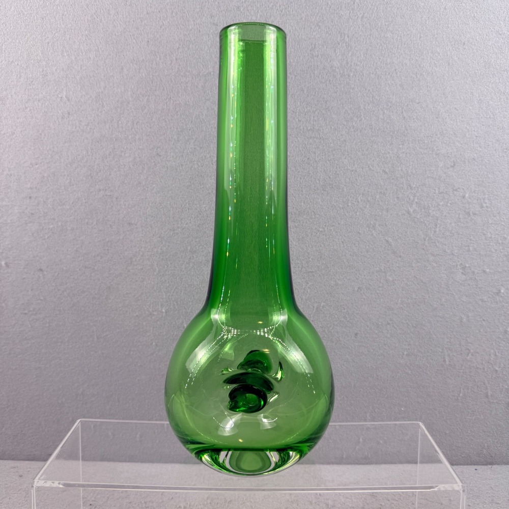 VTG Polish Hand Blown Emerald Green Pinched Glass Bud Vase 10" MCM‎